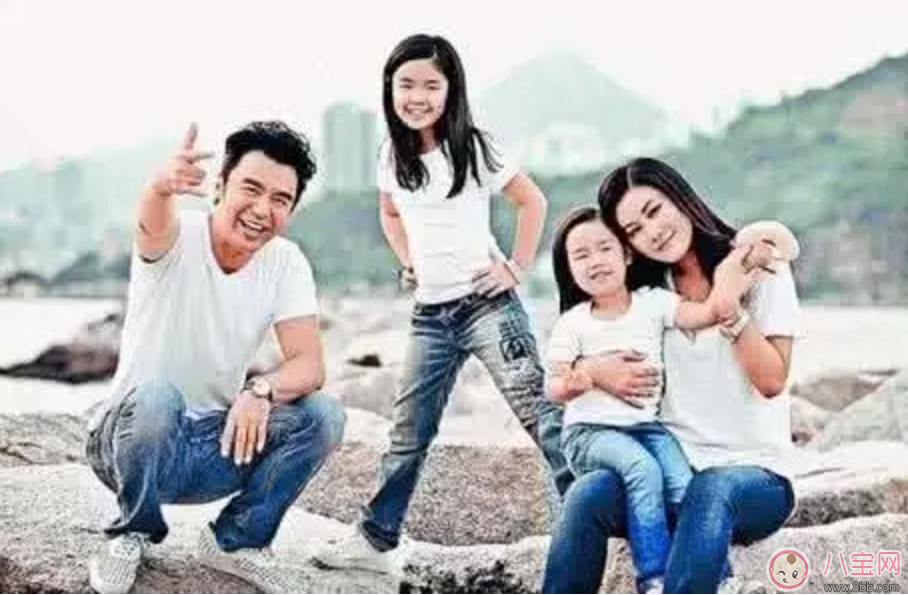 靳東赴港陪愛(ài)妻生二胎 還有那些全程陪產(chǎn)的星爸【準(zhǔn)爸陪產(chǎn)十大準(zhǔn)備】