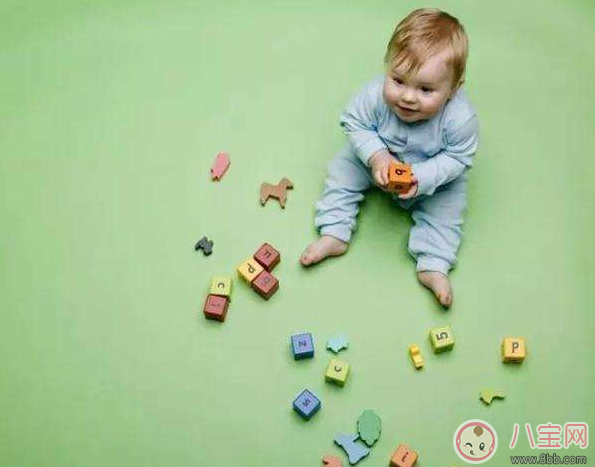 孩子居然喜歡丟玩具找樂子 孩子丟東西習(xí)慣要糾正 孩子居然喜歡丟玩具找樂子 孩子丟東西習(xí)慣要糾正