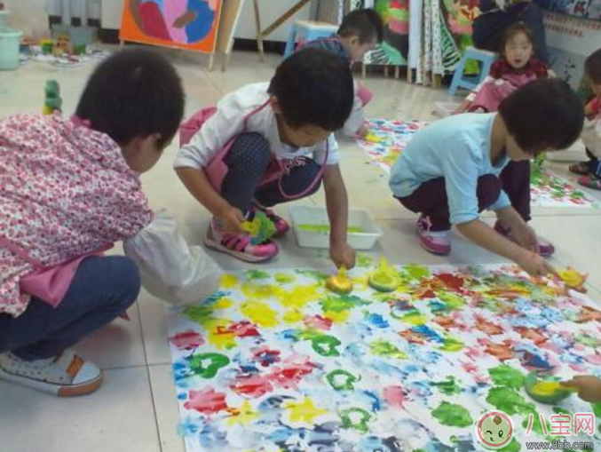 孩子居然喜歡丟玩具找樂子 孩子丟東西習(xí)慣要糾正 孩子居然喜歡丟玩具找樂子 孩子丟東西習(xí)慣要糾正