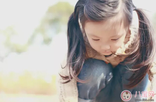 三歲前孩子的教育重點 如何培養(yǎng)寶寶好的性格 三歲前孩子的教育重點 如何培養(yǎng)寶寶好的性格