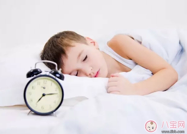 三歲前孩子的教育重點 如何培養(yǎng)寶寶好的性格 三歲前孩子的教育重點 如何培養(yǎng)寶寶好的性格