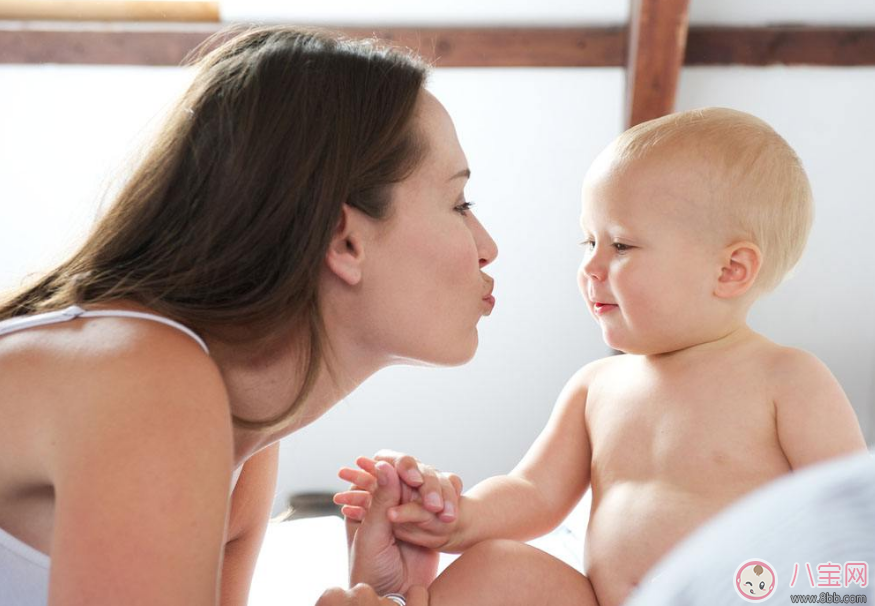 訓練寶寶聽覺可以這么玩 訓練孩子聽覺游戲 訓練寶寶聽覺可以這么玩 訓練孩子聽覺游戲