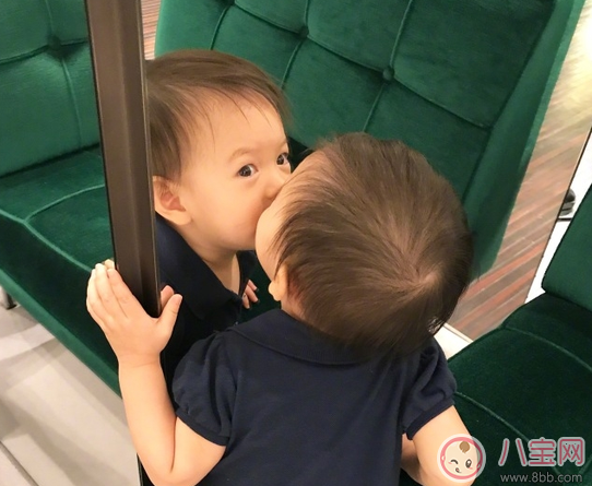 和孩子玩舉高高究竟好不好 和孩子玩的游戲推薦 和孩子玩舉高高究竟好不好 和孩子玩的游戲推薦