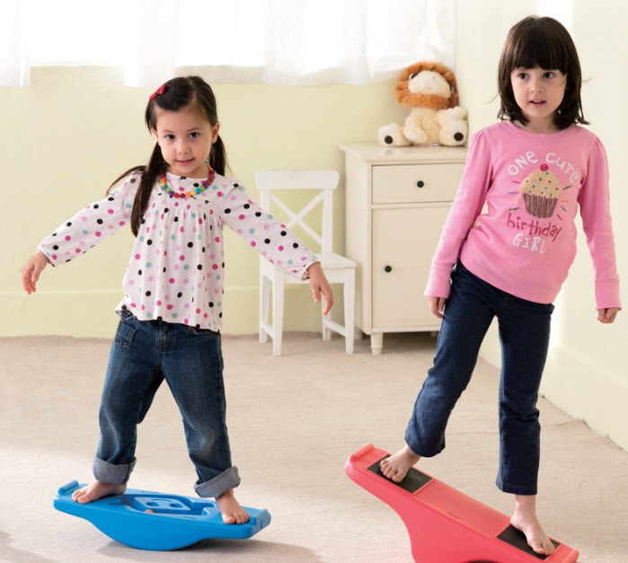 提高孩子平衡力的玩具有哪些 提高孩子平衡力的游戲有哪些 提高孩子平衡力的玩具有哪些 提高孩子平衡力的游戲有哪些