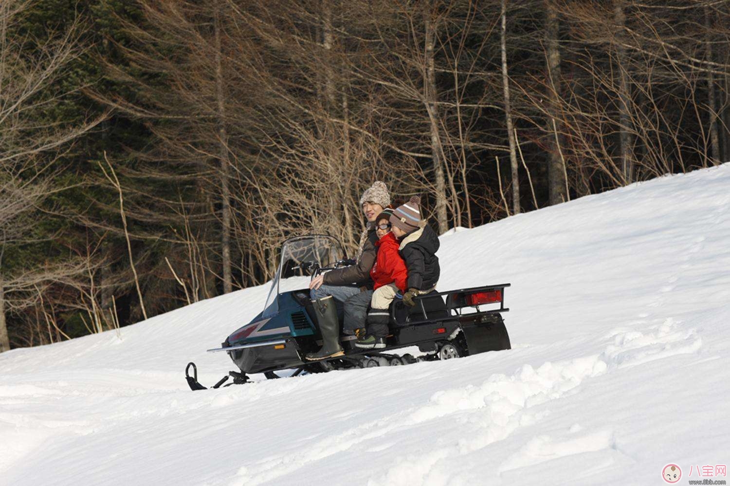 爸爸帶小孩的好處 親近寶寶感情好 爸爸帶小孩的好處 親近寶寶感情好
