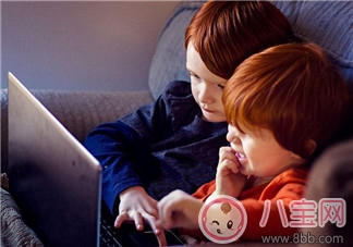 寶寶利用游戲學習  如何確保孩子成長