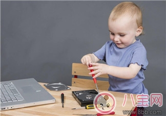 暑假寶寶沉迷電子產(chǎn)品怎么辦 如何管教孩子 暑假寶寶沉迷電子產(chǎn)品怎么辦 如何管教孩子