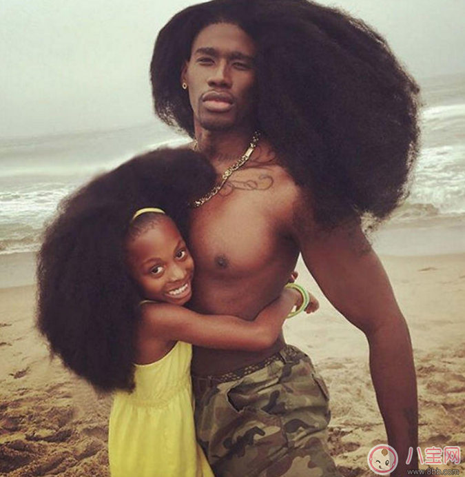 親子故事 黑人父女同款飄逸發(fā)型走紅 親子故事 黑人父女同款飄逸發(fā)型走紅