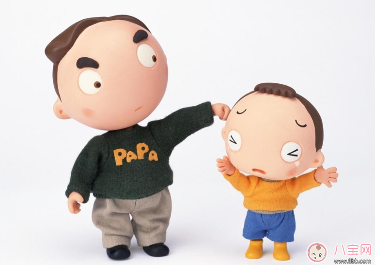 父母這些行為在潛移默化中影響著孩子 生活中這些細(xì)節(jié)要注意