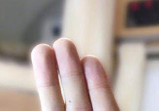 張一山秋水誓怎么玩 秋水誓手勢步驟圖片