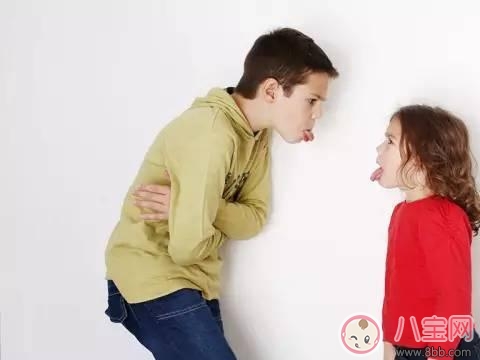 家里孩子之間吵架如何處理 怎么教會孩子和睦相處 家里孩子之間吵架如何處理 怎么教會孩子和睦相處