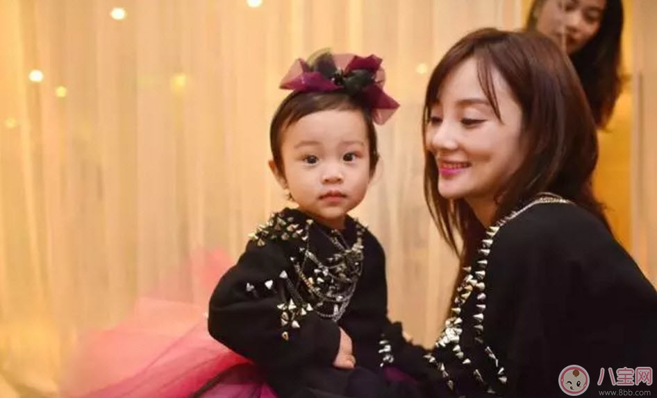 甜馨越來(lái)越美的原因 芭蕾舞蹈學(xué)習(xí)好處多