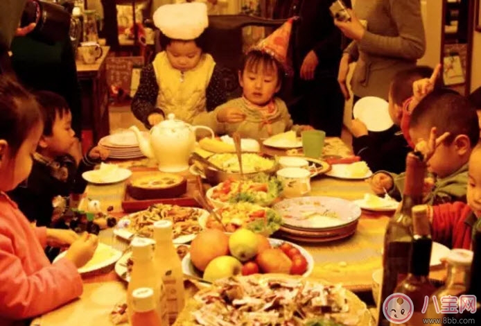 女孩富養(yǎng)的真正含義 女孩富養(yǎng)與窮養(yǎng)的區(qū)別 女孩富養(yǎng)的真正含義 女孩富養(yǎng)與窮養(yǎng)的區(qū)別