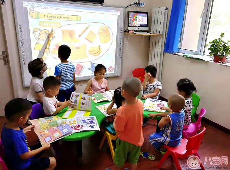 小學(xué)生2天上9個(gè)培訓(xùn)班 孩子暑假如何正確安排