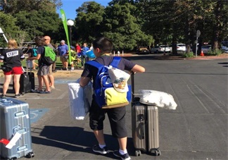 蔣勤勤兒子獨自參加夏令營 孩子參加夏令營需要準備什么