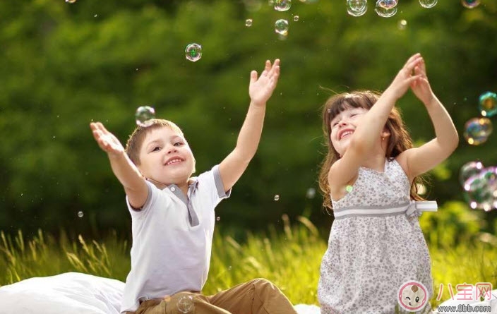 簡(jiǎn)單的親子游戲有哪些 這些親子游戲孩子越玩越聰明