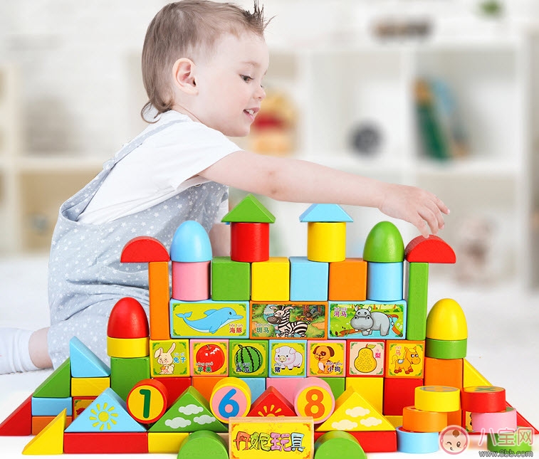 3歲兒童益智玩具有什么 兒童益智玩具大全(溝通類反應(yīng)類創(chuàng)造類)