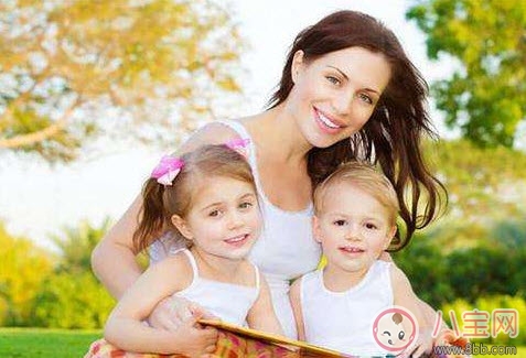 國外最受歡迎的室內(nèi)親子游戲 玩親子游戲的六大誤區(qū) 國外最受歡迎的室內(nèi)親子游戲 玩親子游戲的六大誤區(qū)