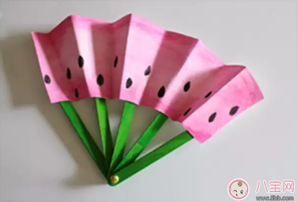 小小冰棍棒大用處 自制玩具來(lái)解暑 小小冰棍棒大用處 自制玩具來(lái)解暑