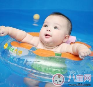 寶寶游泳好處 家長(zhǎng)須知的注意事項(xiàng)