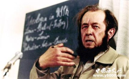 索爾仁尼琴生平代表作品簡介索爾仁尼琴的名言有哪些？