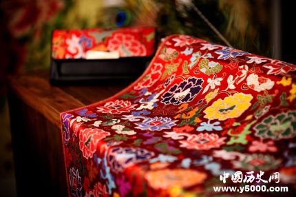 南京云錦外形特點(diǎn)南京云錦織造工藝的變化歷程是怎樣的？