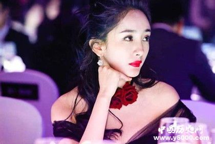 楊冪簡介演藝經(jīng)歷影視作品介紹楊冪是個什么樣的人