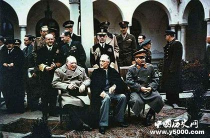 美蘇冷戰(zhàn)歷史簡介美蘇冷戰(zhàn)的結(jié)果和歷史影響 美蘇冷戰(zhàn)歷史簡介美蘇冷戰(zhàn)的結(jié)果和歷史影響