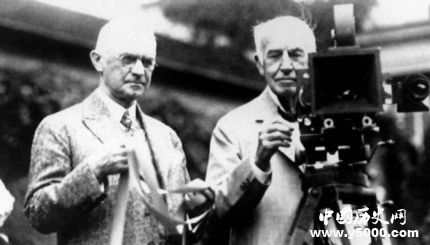 愛迪生生平故事簡介愛迪生的發(fā)明有哪些？