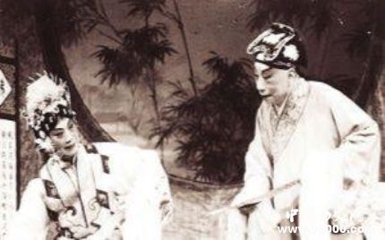 《鳴鳳記》劇情簡介《鳴鳳記》的作者是王世貞嗎？