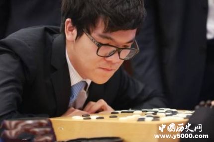 柯潔被清華錄取柯潔的專業(yè)是什么？