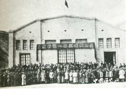 三三制原則內(nèi)容簡介三三制原則的意義是什么？