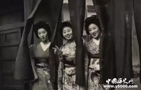 二戰(zhàn)過后駐日美軍過著怎樣的生活?