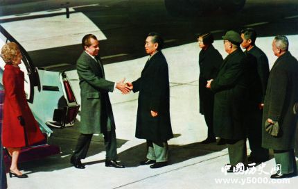 中美三個(gè)聯(lián)合公報(bào)內(nèi)容簡介中美聯(lián)合公報(bào)的意義是什么？