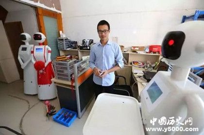 初中學(xué)歷造出送餐機(jī)器人學(xué)歷和能力哪個(gè)更重要 初中學(xué)歷造出送餐機(jī)器人學(xué)歷和能力哪個(gè)更重要