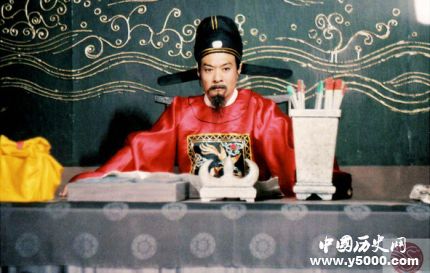 紅樓夢賈雨村人物形象分析賈雨村為什么要害賈家？