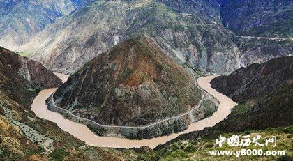 云貴高原怎么形成的海拔省份湖泊河流有哪些