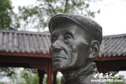 聶紺弩生平經(jīng)歷簡介聶紺弩經(jīng)典詩句有哪些？