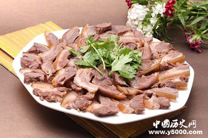 大雪節(jié)氣要吃什么哪些食物適合大雪的時(shí)候吃 大雪節(jié)氣要吃什么哪些食物適合大雪的時(shí)候吃