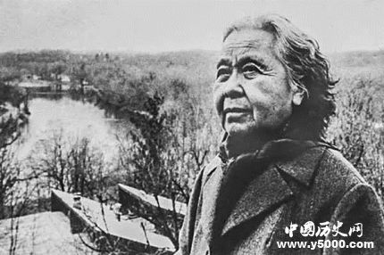 丁玲生平簡介丁玲的故事如何評價丁玲？