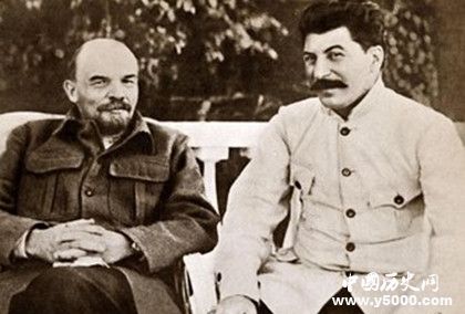 斯大林死因探秘：斯大林是自然死亡還是死于謀殺？