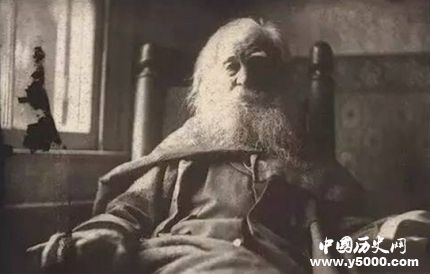 美國詩人惠特曼生平經(jīng)歷簡介惠特曼經(jīng)典的詩有哪些？