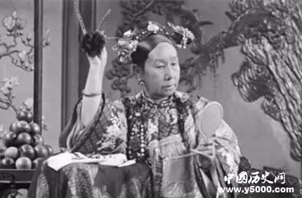 慈禧晚年故事慈禧晚年為什么會(huì)害怕鬼？