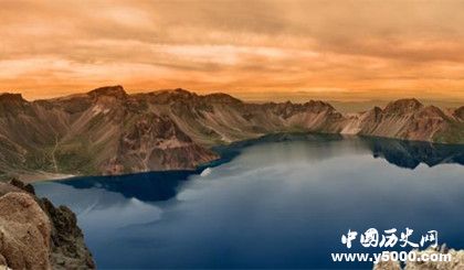 長白山天池簡介長白山地理位置氣候環(huán)境介紹旅游景點旅游攻略