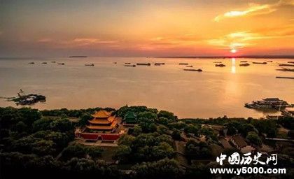 關于描寫岳陽樓的古文詩詞有哪些