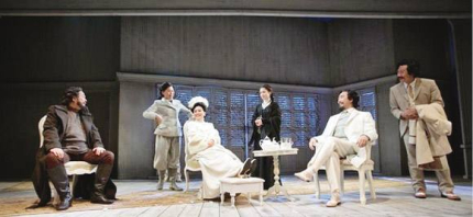 俄羅斯戲劇《櫻桃園》基本內(nèi)容簡(jiǎn)介如何賞析《櫻桃園》？