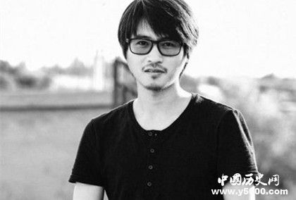 韓寒簡介生平經(jīng)歷介紹韓寒有哪些作品韓寒是個(gè)什么樣的人 韓寒簡介生平經(jīng)歷介紹韓寒有哪些作品韓寒是個(gè)什么樣的人