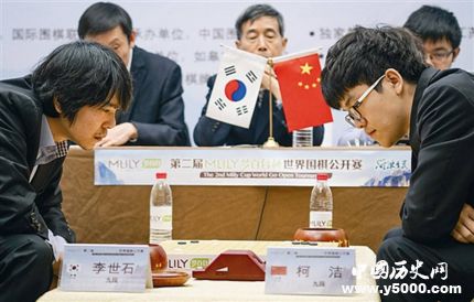 柯潔被清華錄取柯潔的專業(yè)是什么？