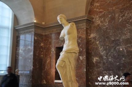 《斷臂的維納斯》內(nèi)容背景簡介《斷臂的維納斯》美在何處？