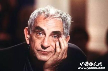 基耶斯洛夫斯基生平簡(jiǎn)介基耶斯洛夫斯基三部曲有哪些？